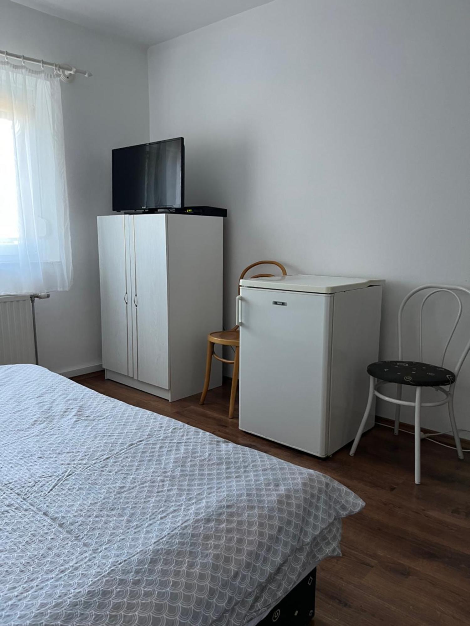 Gyoergyi Haus 호텔 Bük 외부 사진